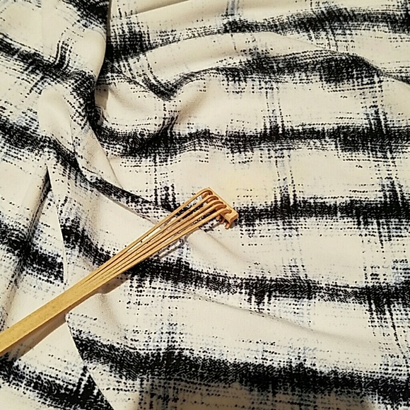 ๐HP๐ Ivanka Trump Blouse - Picture 5 of 5